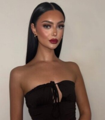 Profile picture of Olivia Clay